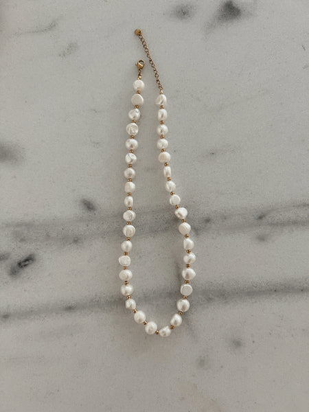 Glam Freshwater Pearl Necklace