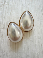 Pearl Teardrops 0918