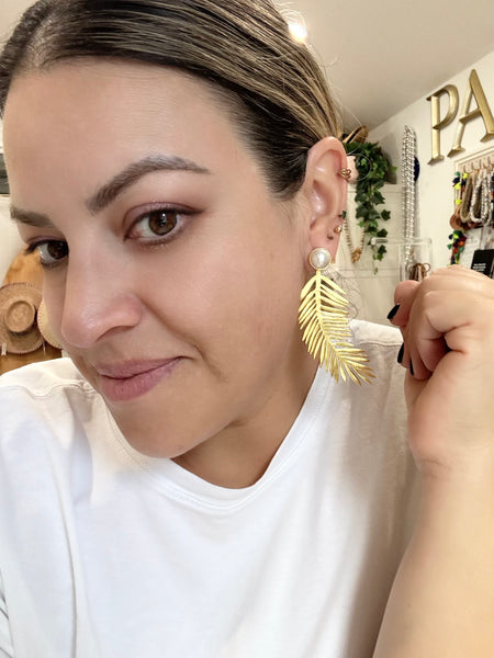 Palm & Pearl Stunners