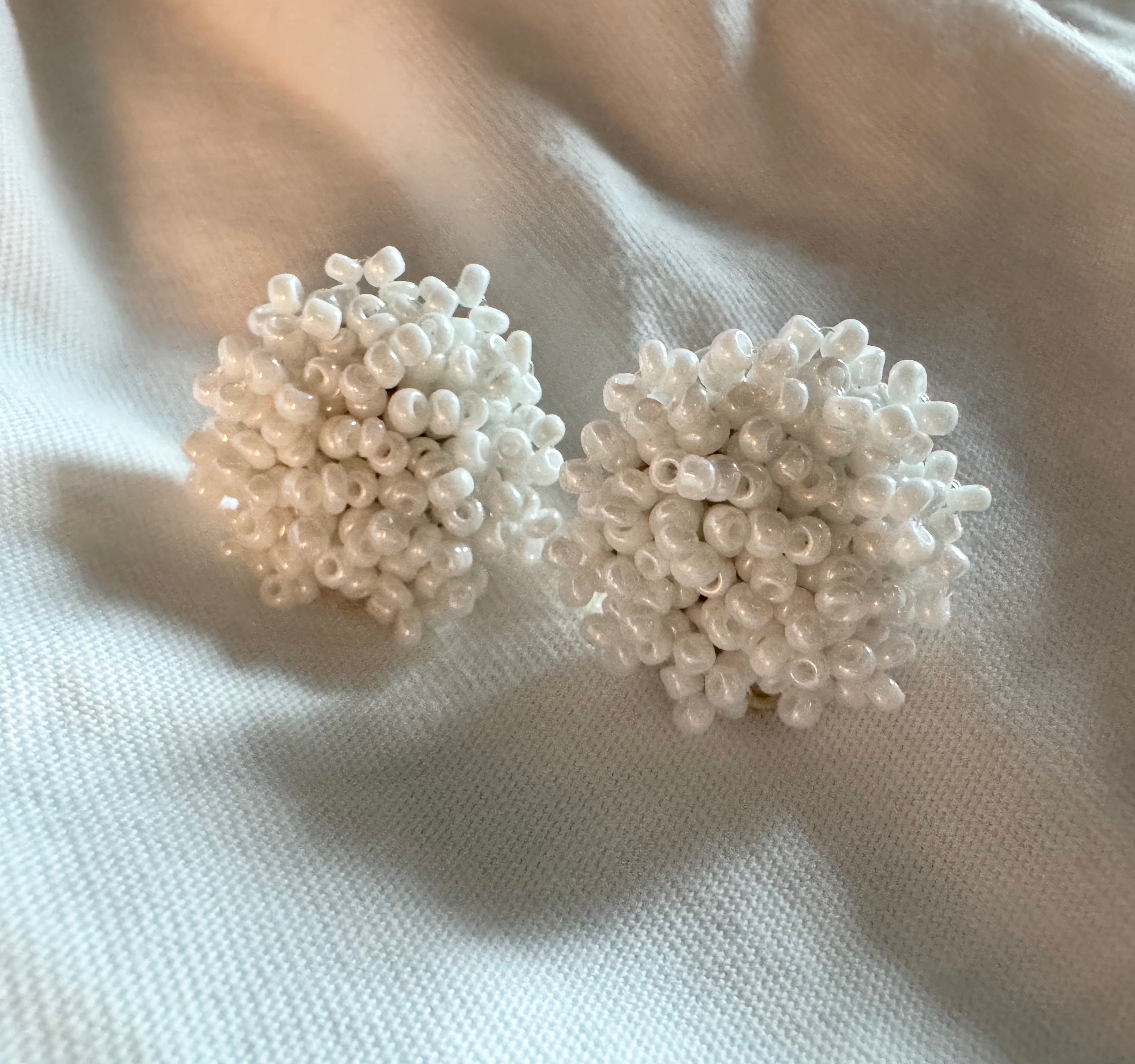 Beaded Button Studs 1008