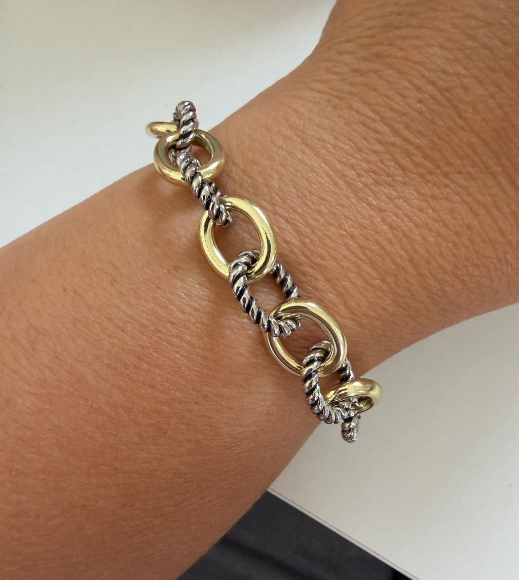 DY Style Toggle Closure Bracelet