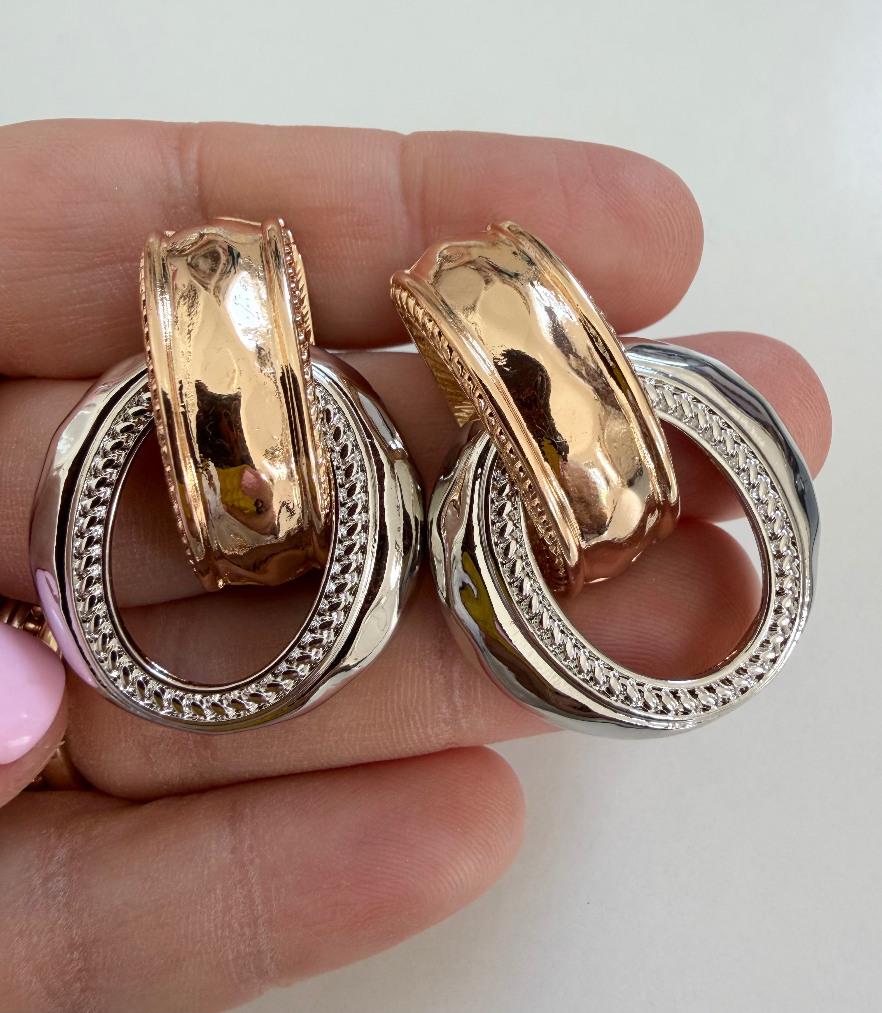 Mixed Metal Round Stunners