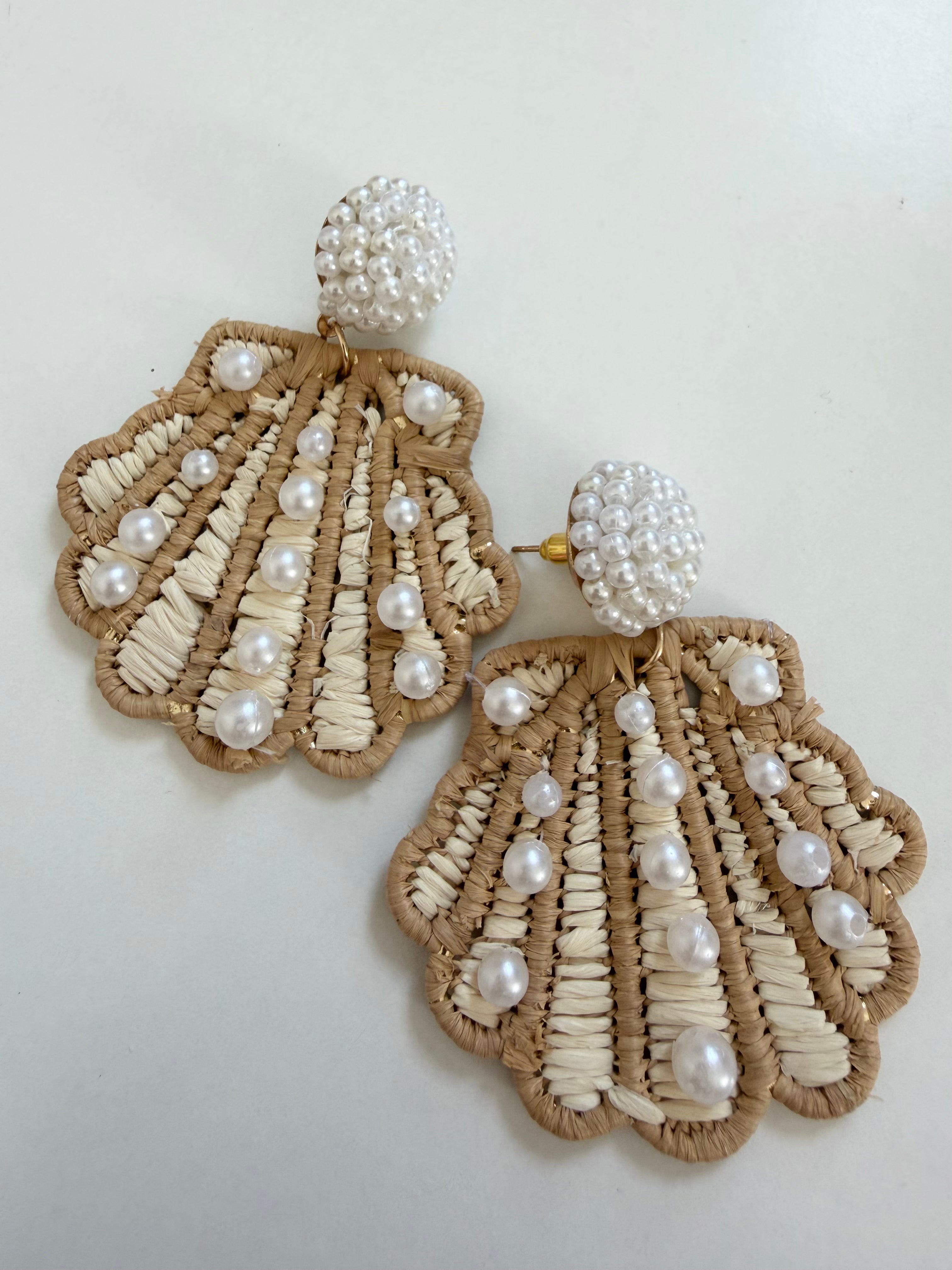 Straw Shells with Pearl Details