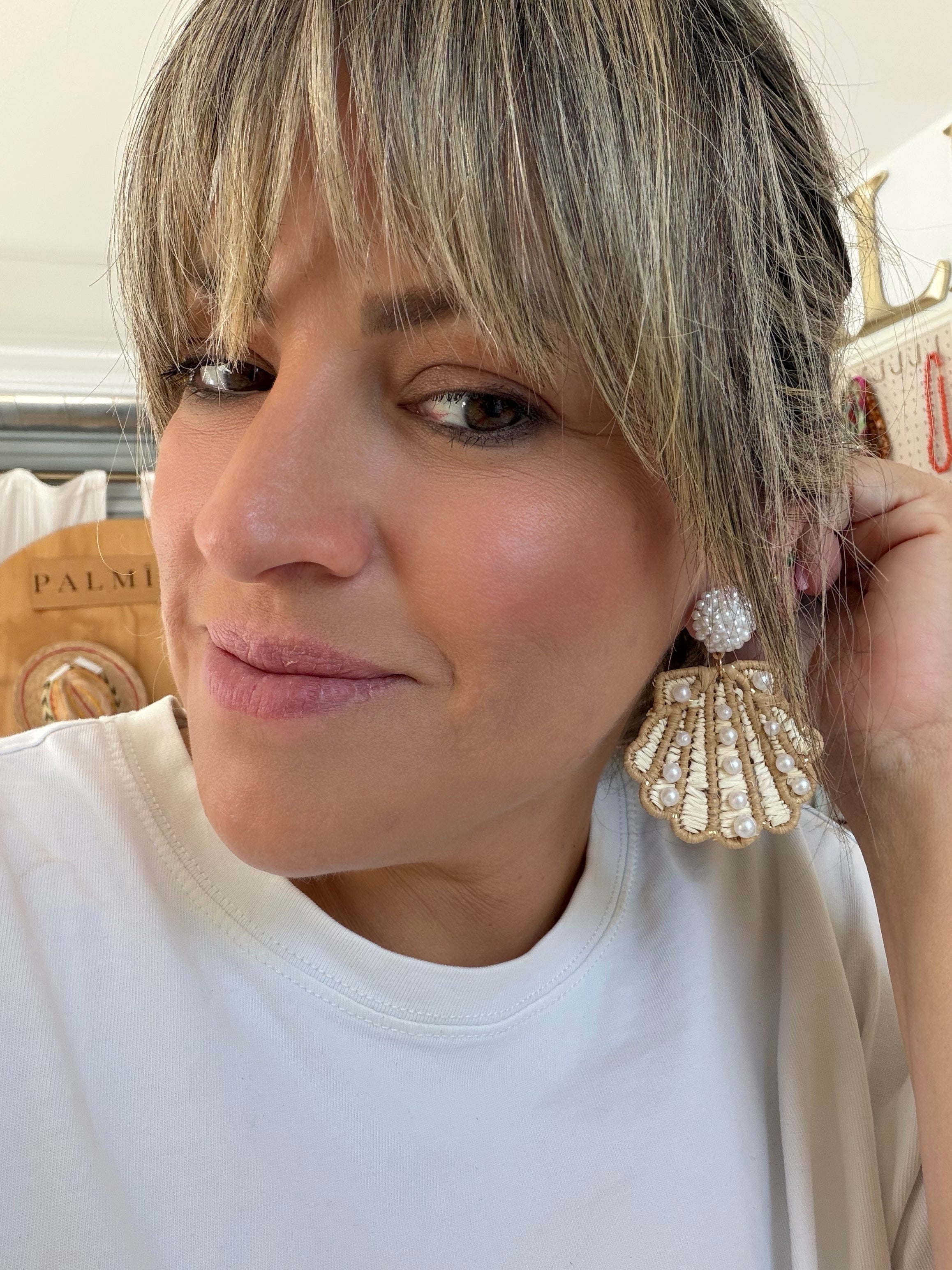 Straw Shells with Pearl Details
