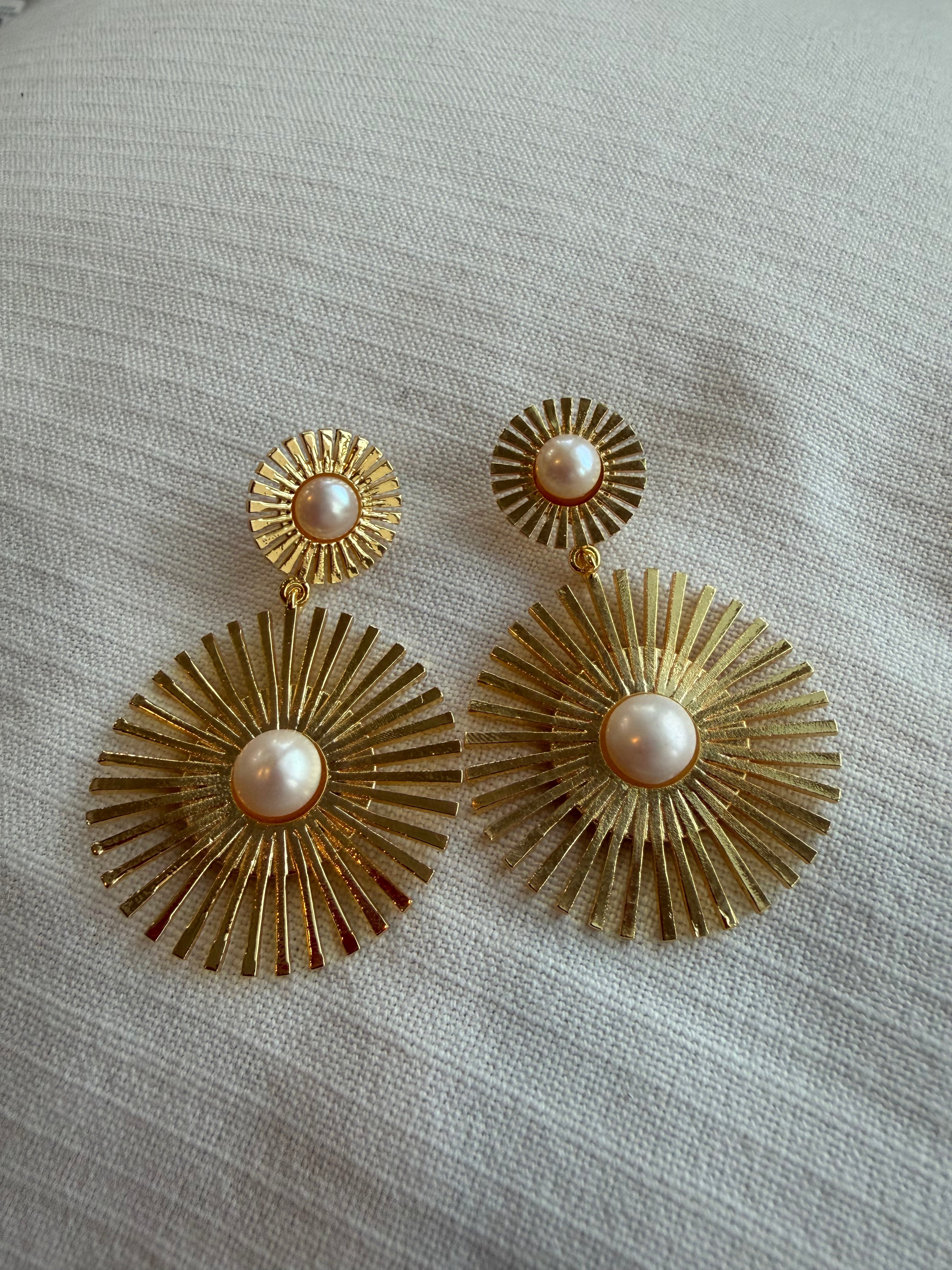 Freshwater Pearl Gold Double Burst 0309