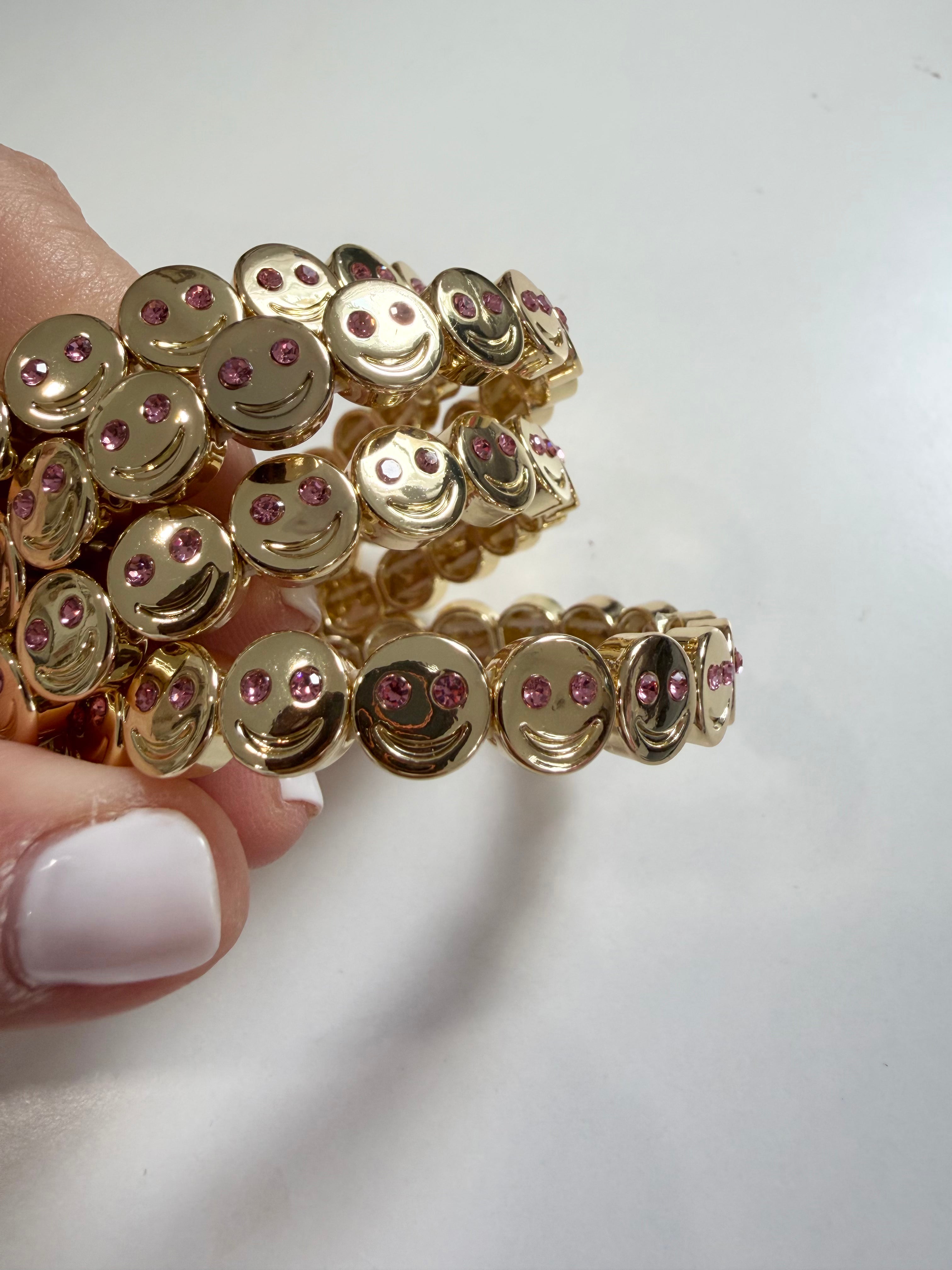 Smiley Face Stretch Bracelet (Pink Eyes)
