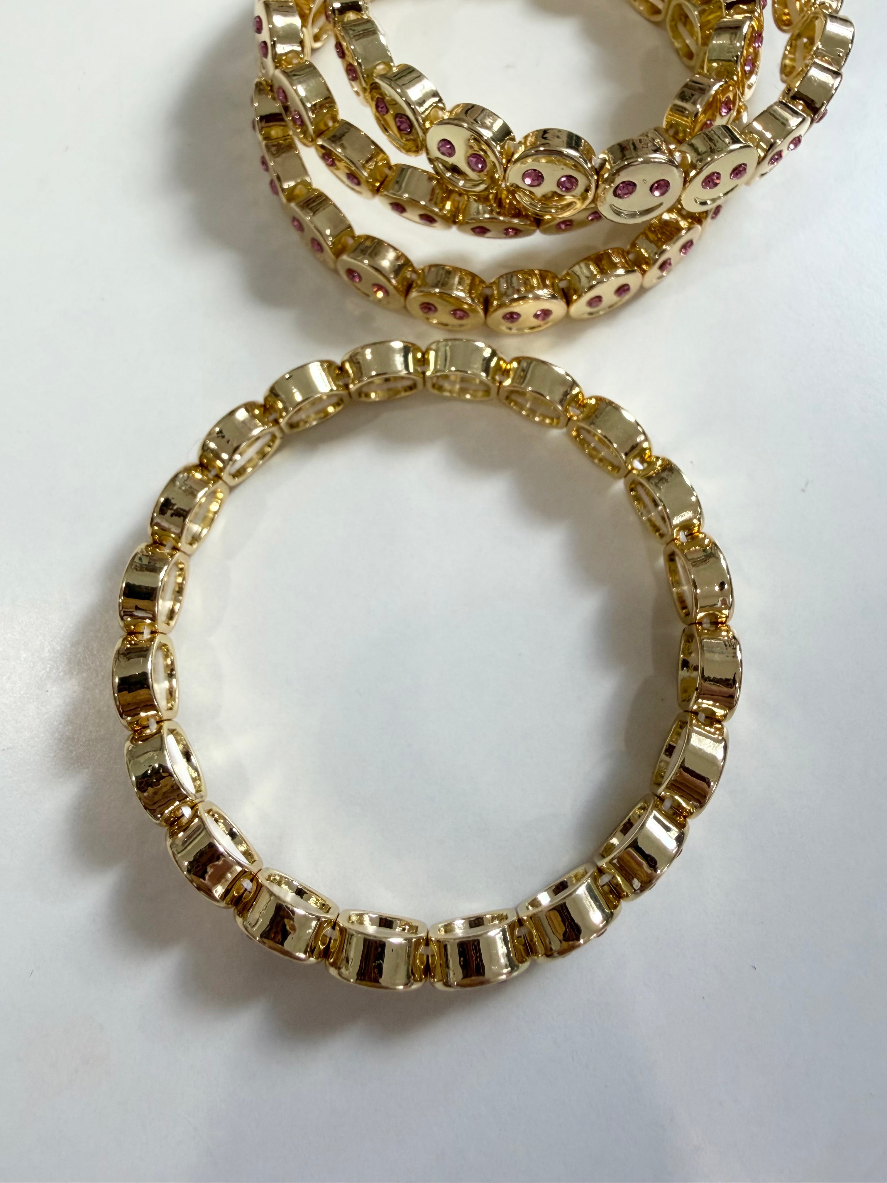 Smiley Face Stretch Bracelet (Pink Eyes)