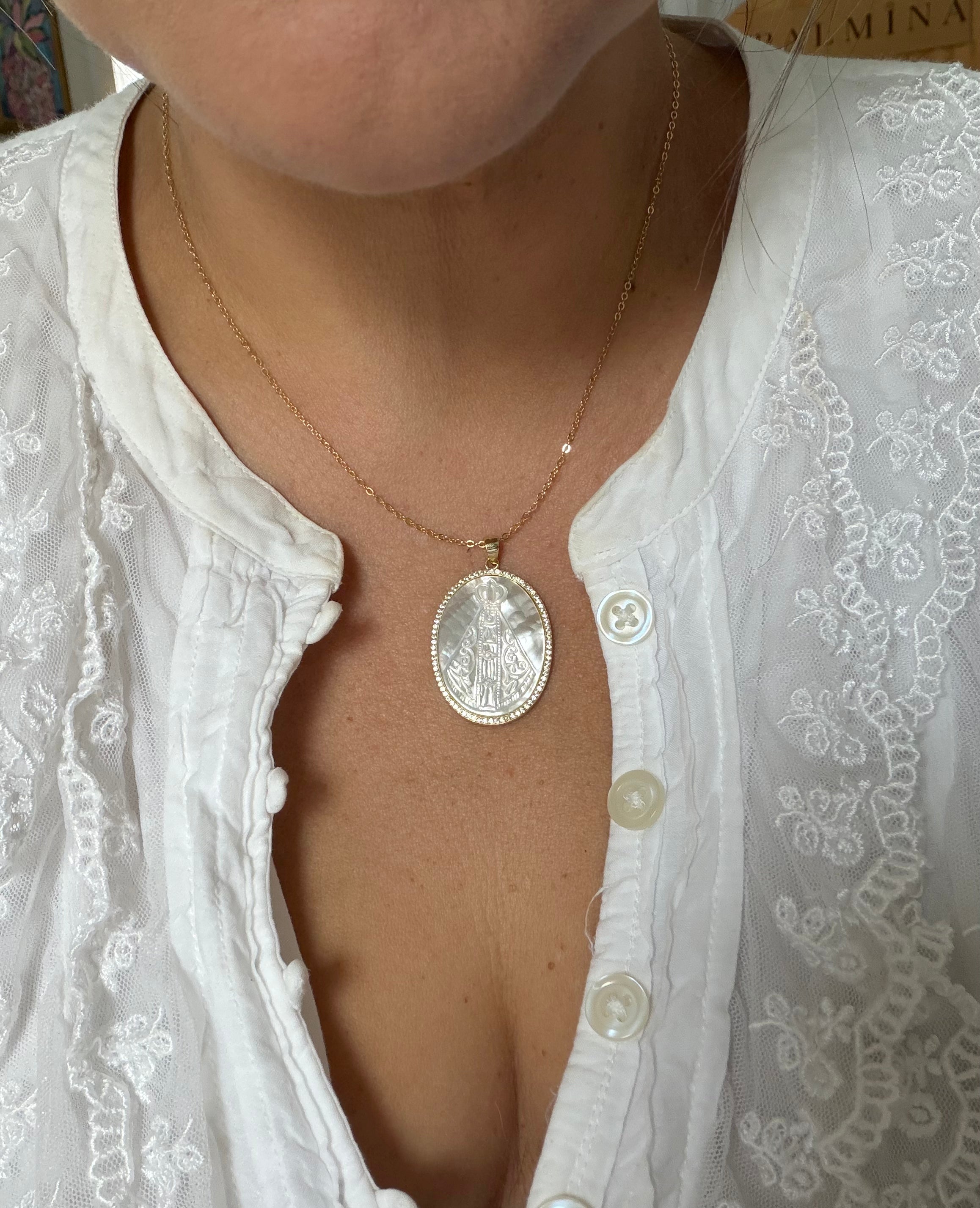 Large Mother of Pearl Caridad