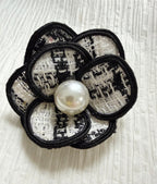 Black and White Tweed Pearl Flower